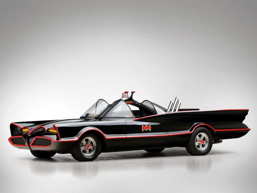  Lincoln Futura Batmobile by Barris Kustom 1966 года  (фото 1 из 19)